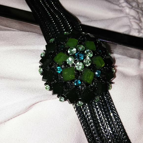 Jewelmint 💎Statement 💐Bracelet - Picture 2 of 8